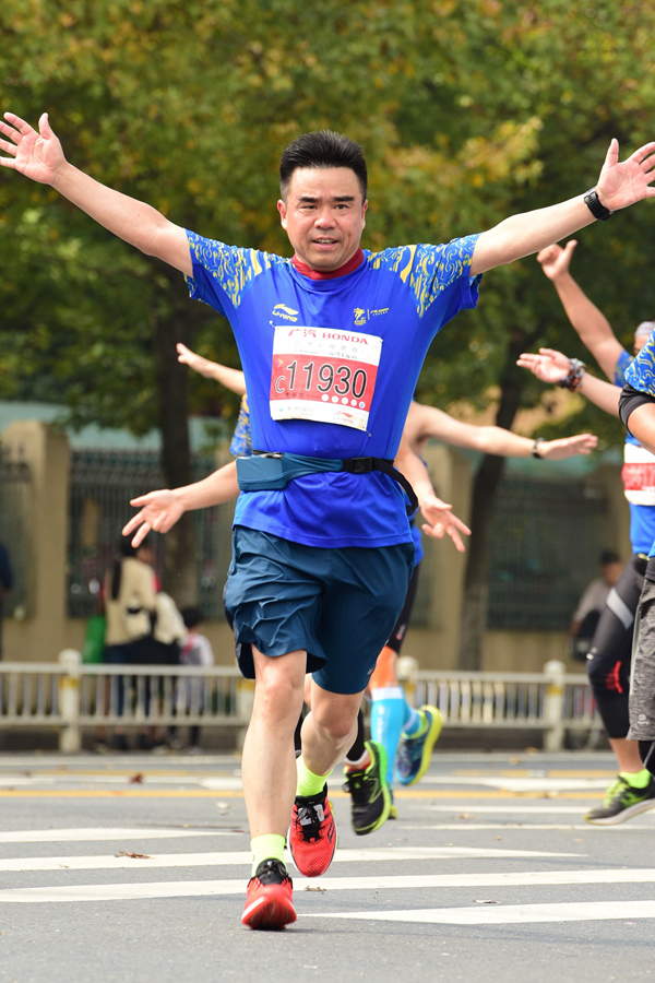 2018年11月，朱正东完成两次马拉松赛跑